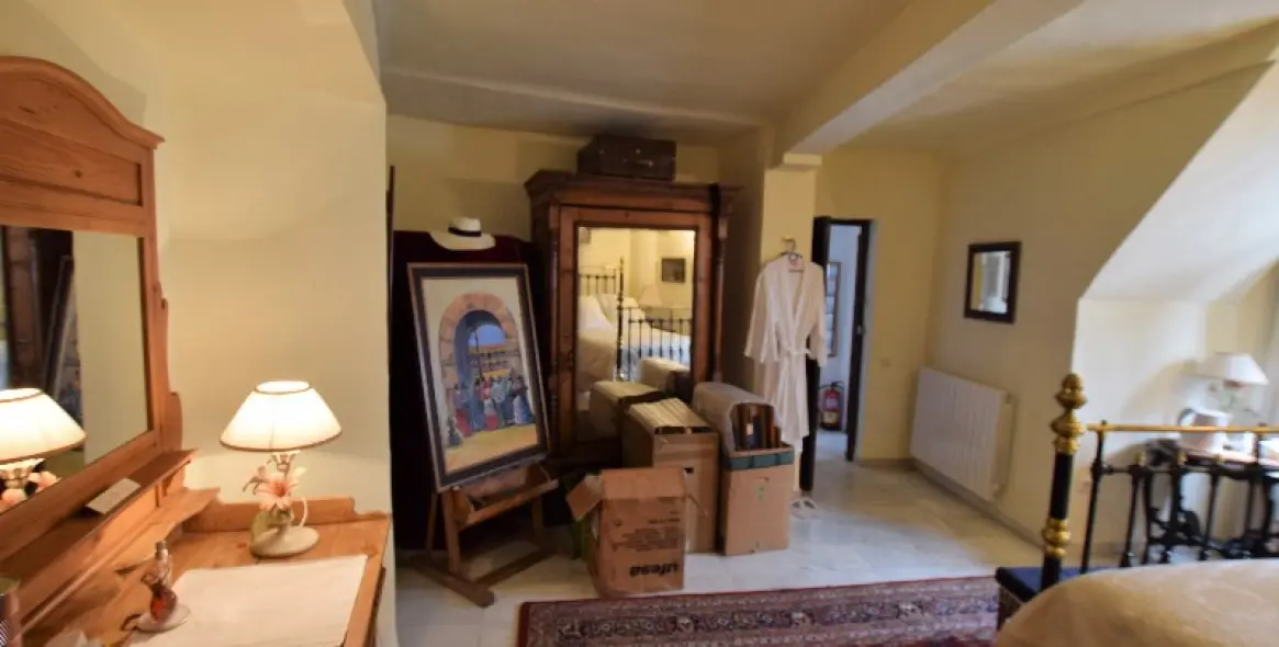 Sale of detached villa in Ronda 50