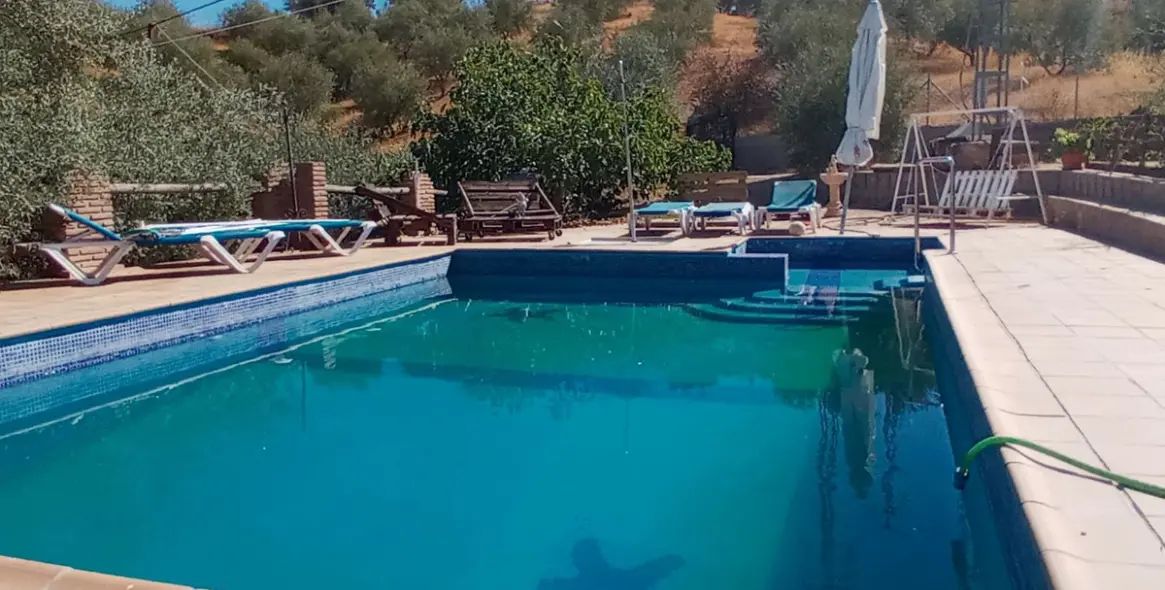 Venta de villa independiente en Riogordo 1