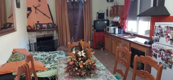 Продажа  отдельно стоящей виллы в Riogordo 1