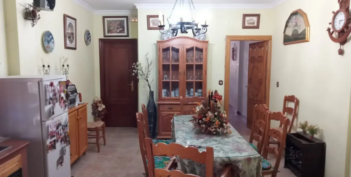 Venta de villa independiente en Riogordo 11