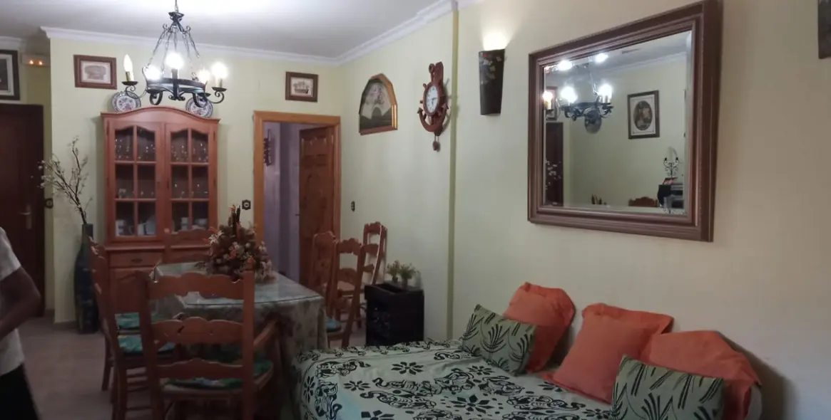 Venta de villa independiente en Riogordo 13