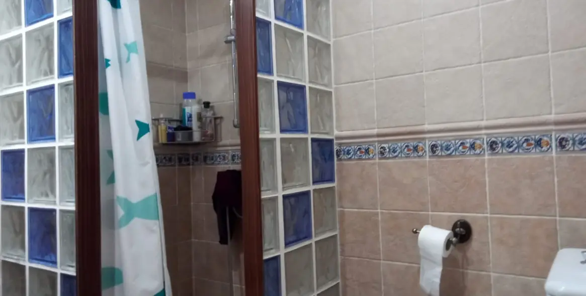 Venta de villa independiente en Riogordo 15