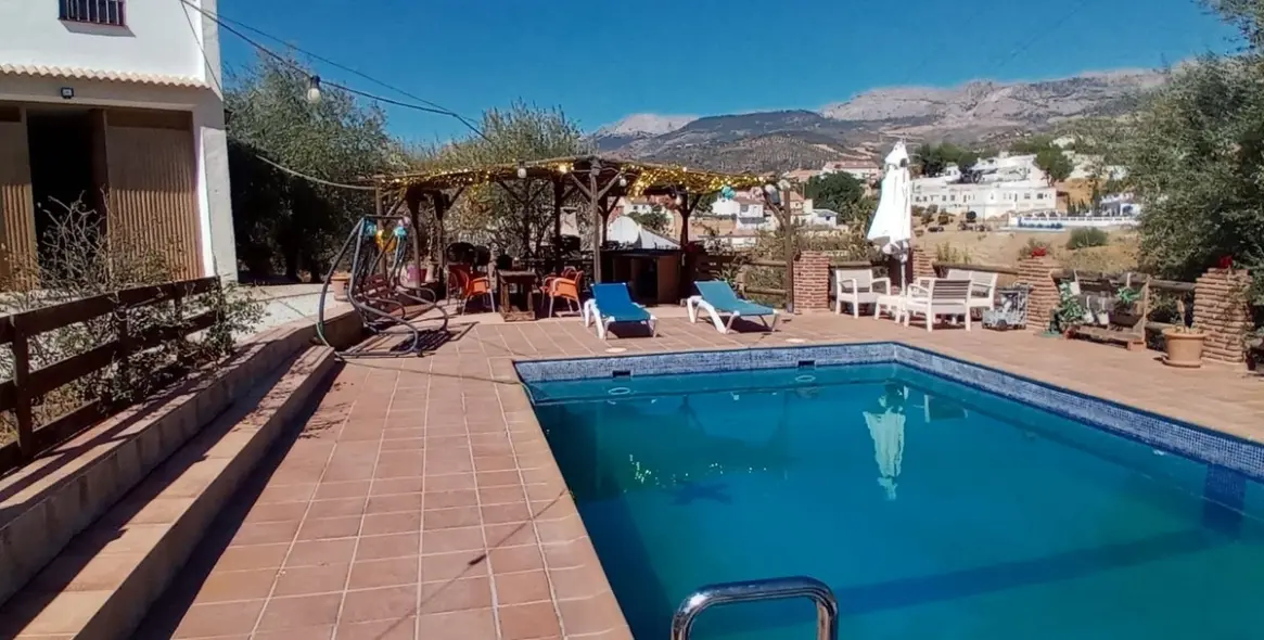Sale of detached villa in Riogordo 21