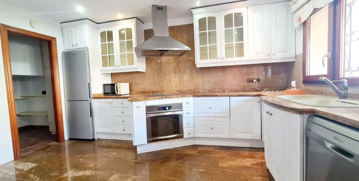 Sale of semi-detached house in Fuengirola 5