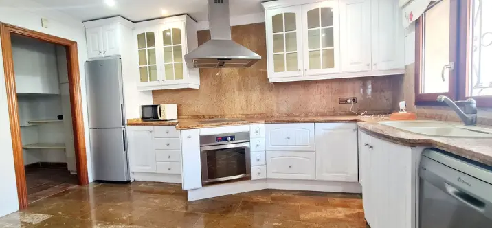 Sale of semi-detached house in Fuengirola 4