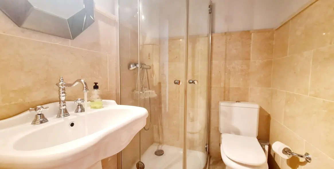 Sale of semi-detached house in Fuengirola 8