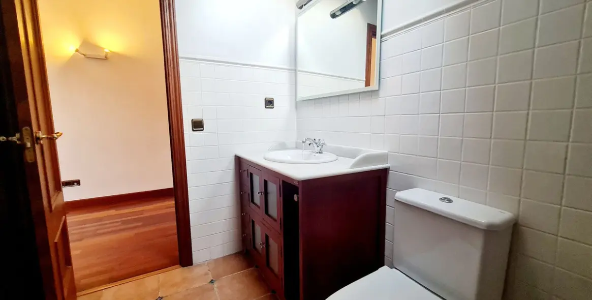 Sale of semi-detached house in Fuengirola 18