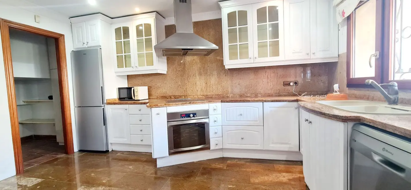 Продажа дома на две семьи в Fuengirola 4