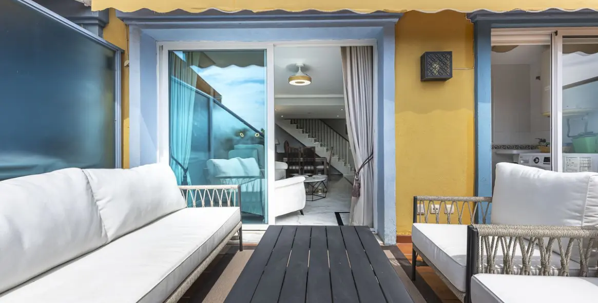Sale of penthouse duplex in Bahía de Marbella 7