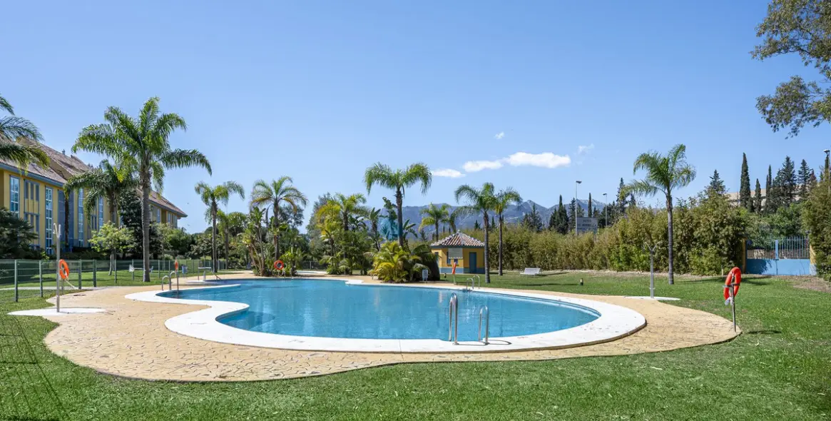 Продажа двухуровневого пентхауса в Bahía de Marbella 39