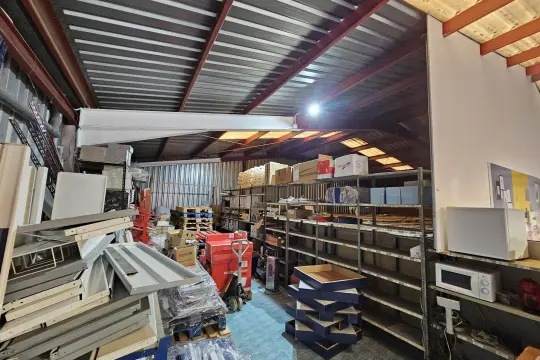 Image 6 thumb