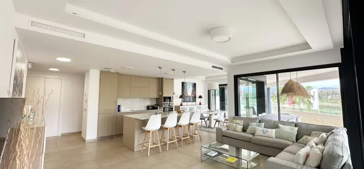 Middle floor apartment R4763725 2