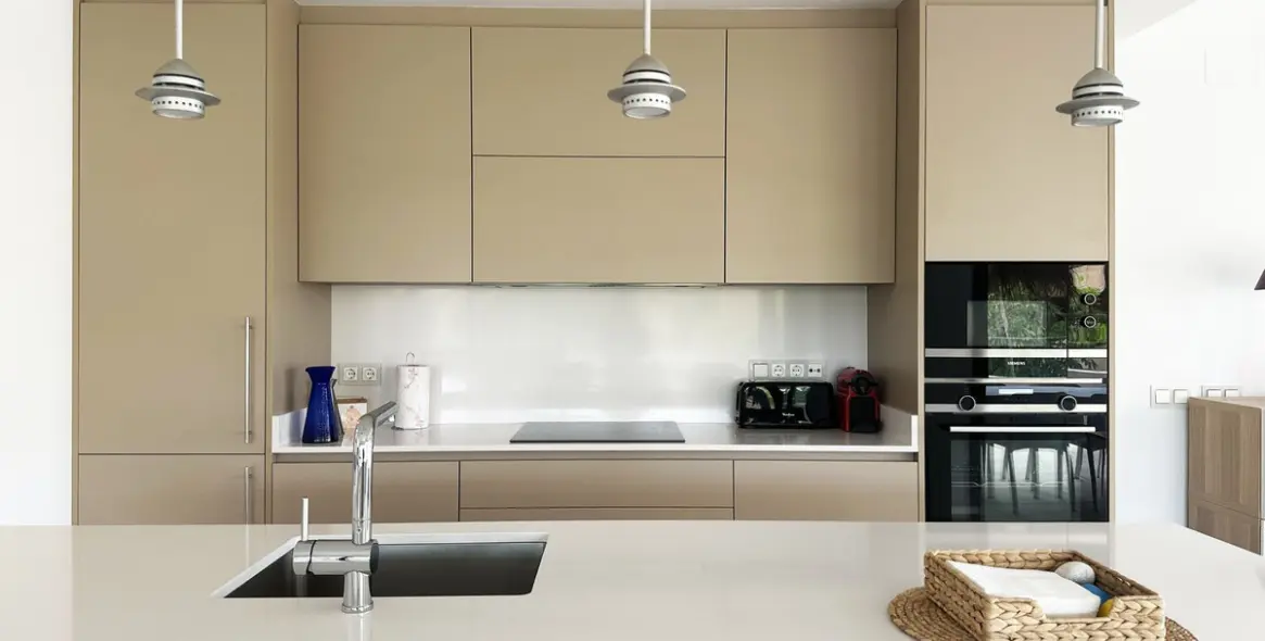 Sale of middle floor apartment in Estepona (district Estepona) 7