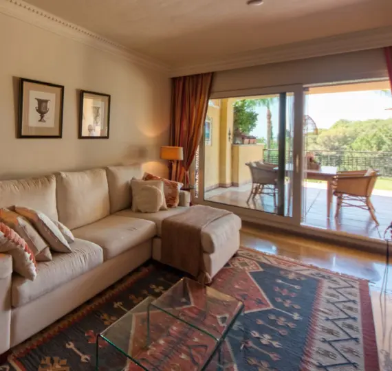 Продажа апартаментов на первом этаже в Sierra Blanca