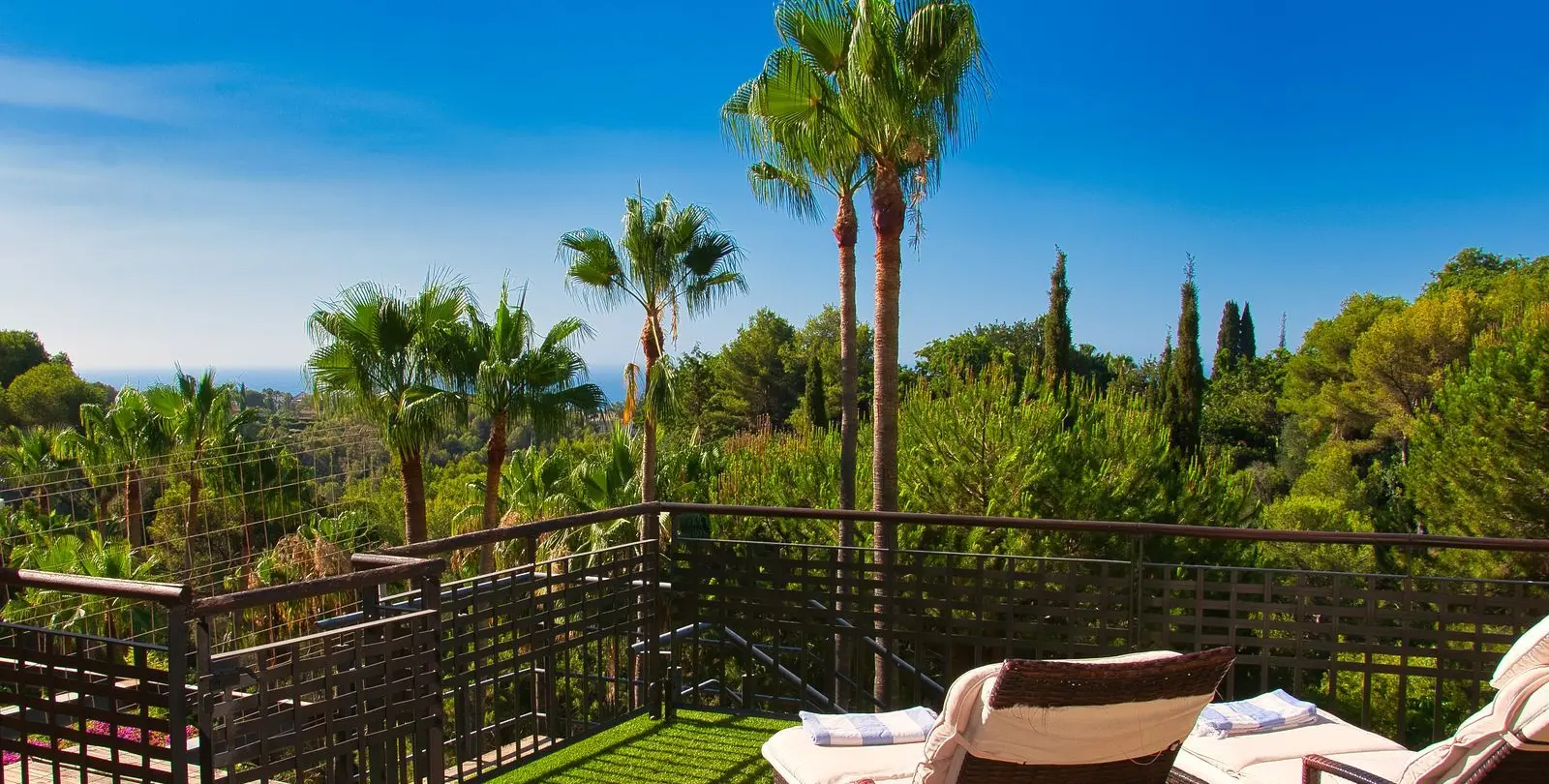 Sale of ground floor apartment in Sierra Blanca 2