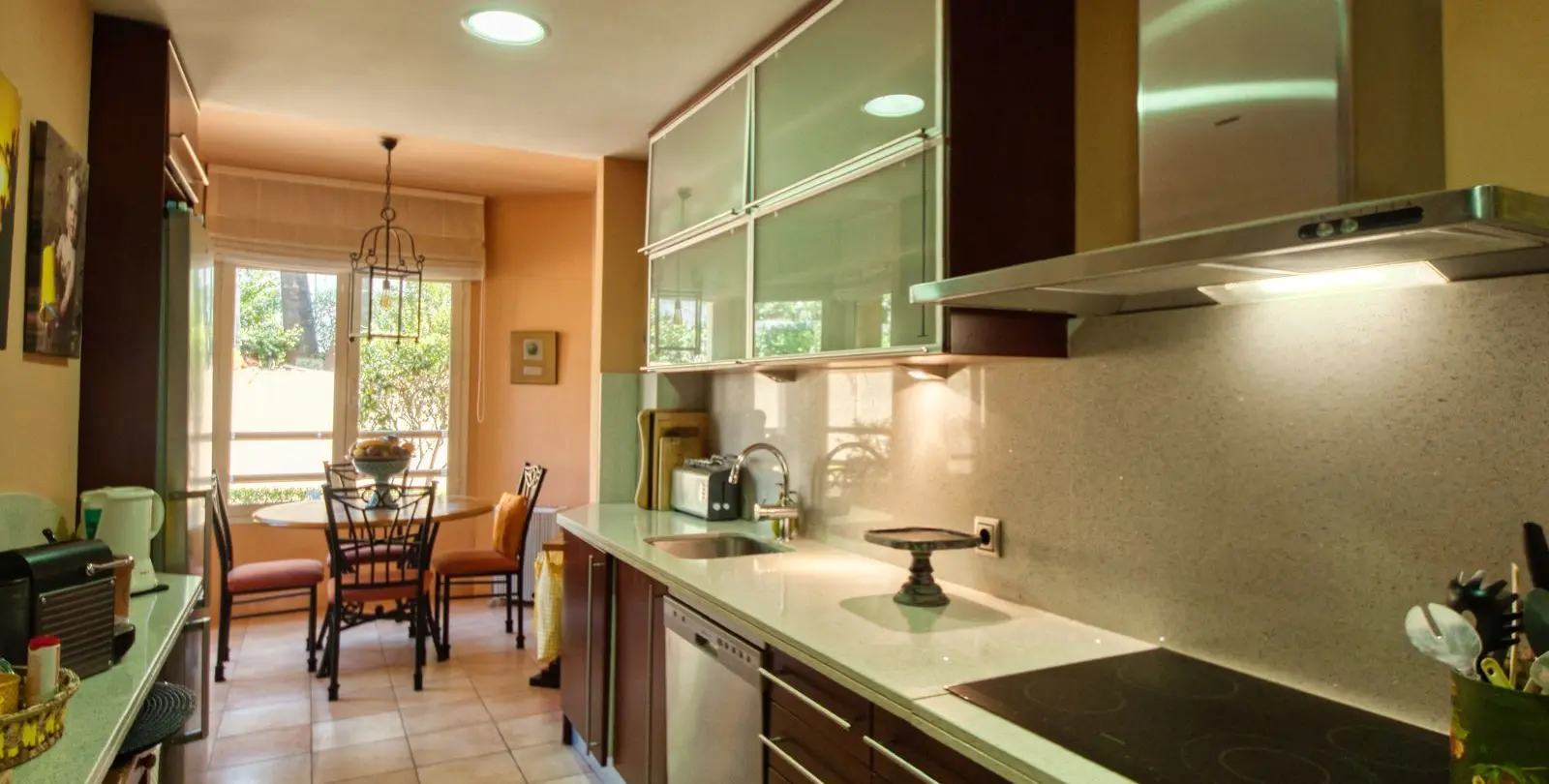 Sale of ground floor apartment in Sierra Blanca 12