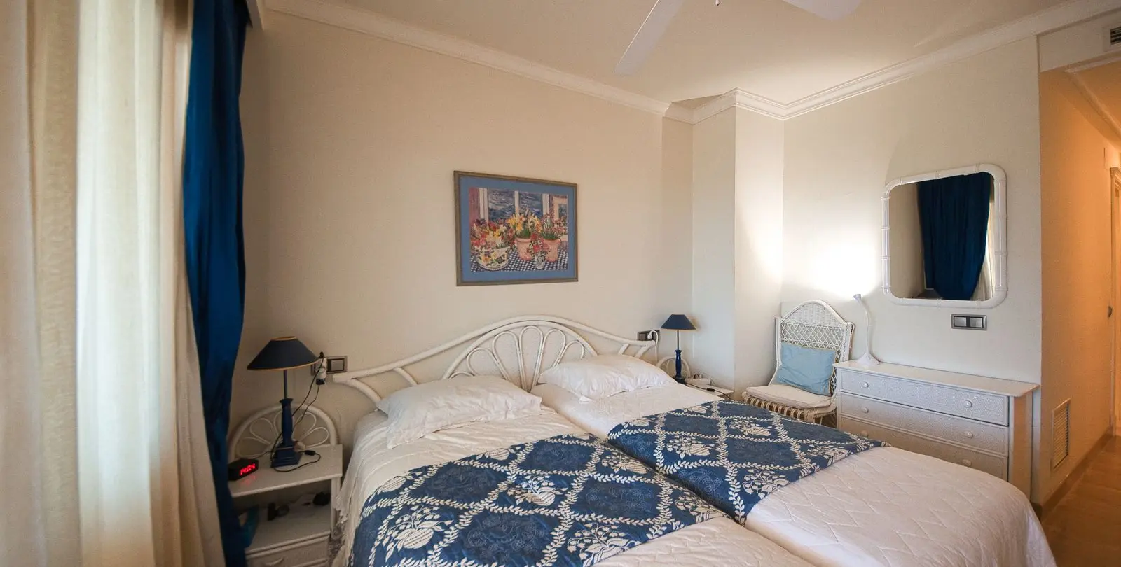 Sale of ground floor apartment in Sierra Blanca 16