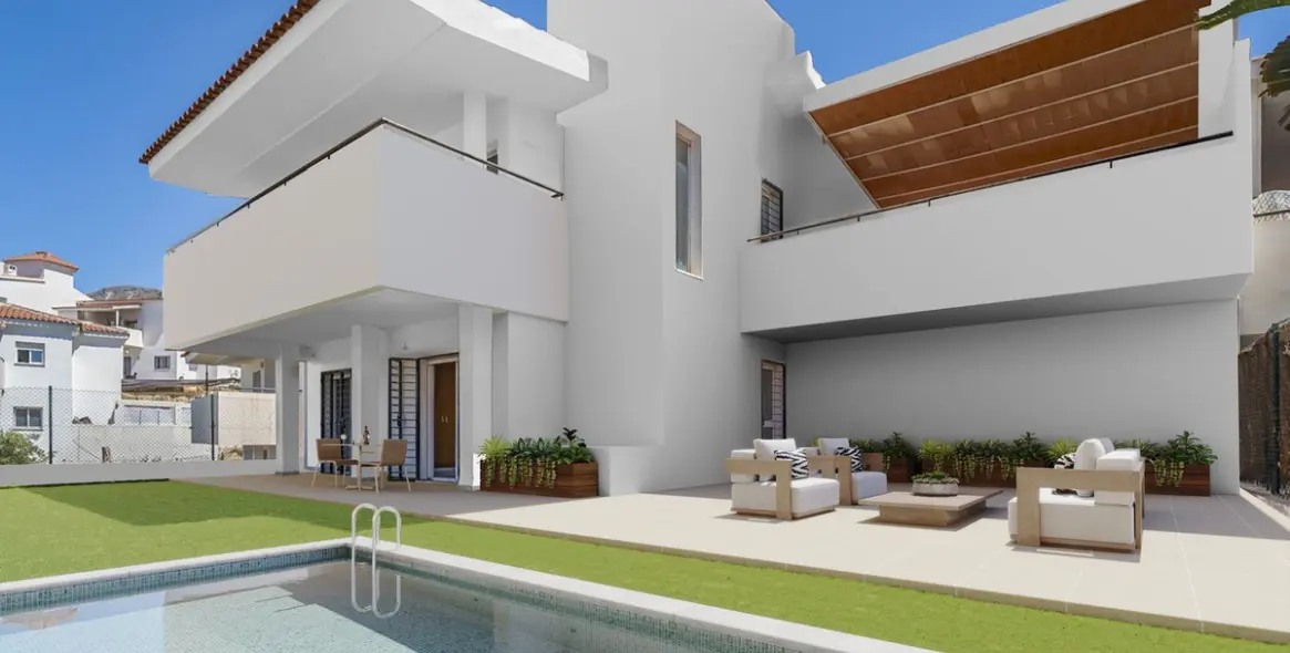 Продажа  отдельно стоящей виллы в Mijas 1