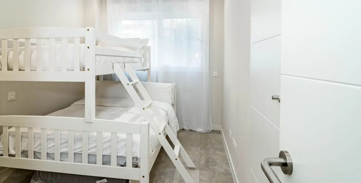 Продажа апартаментов на первом этаже в Marbella 10