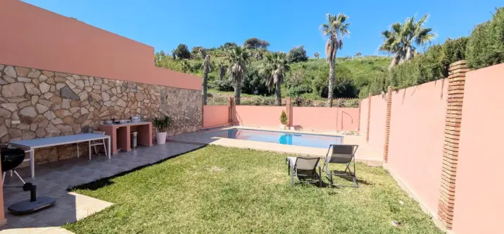 Detached villa R5188648 3