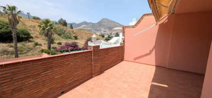 Detached villa R5188648 4