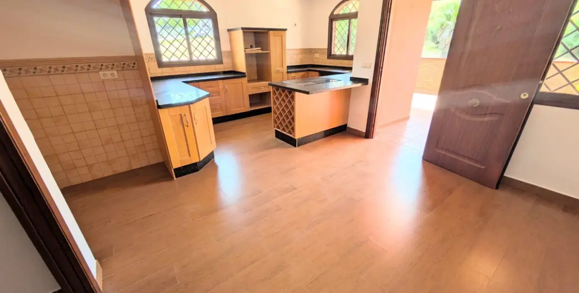 Sale of detached villa in Benalmadena 11