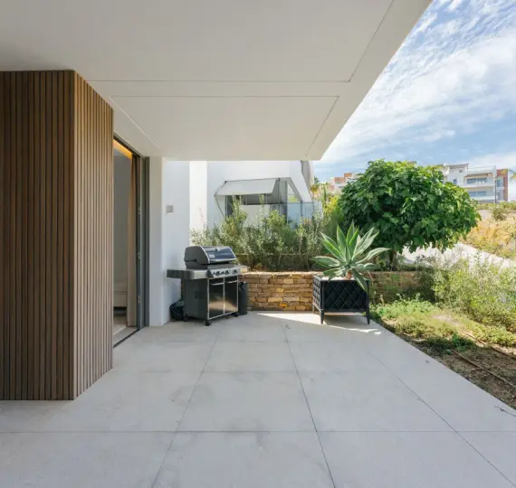 Продажа апартаментов на первом этаже в Los Arqueros