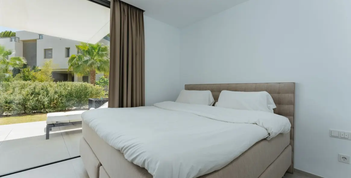 Продажа апартаментов на первом этаже в Los Arqueros 20