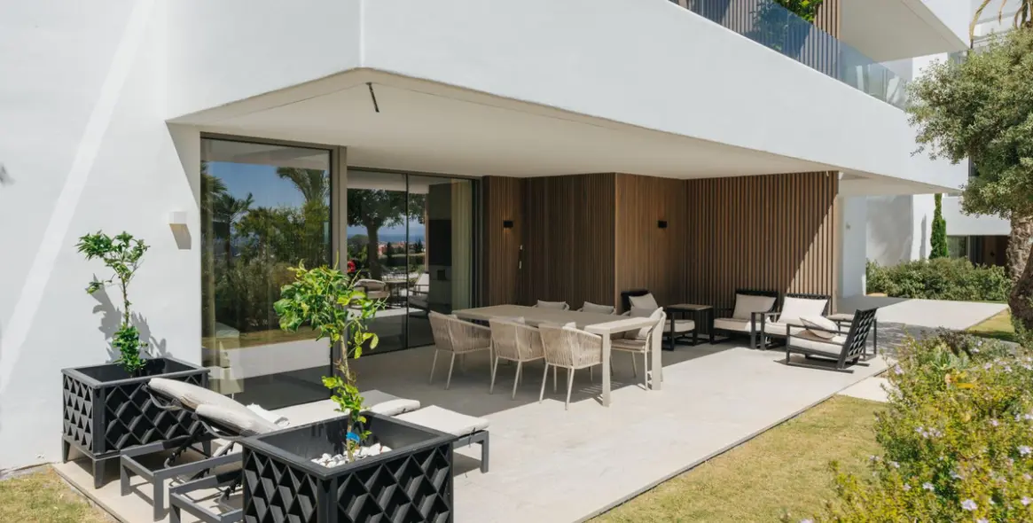 Продажа апартаментов на первом этаже в Los Arqueros 5