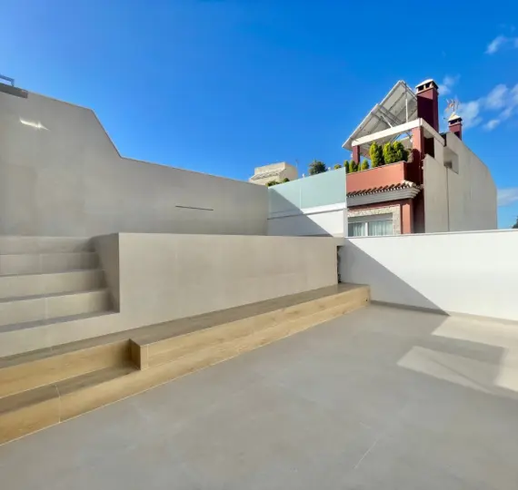 Продажа  отдельно стоящей виллы в Málaga