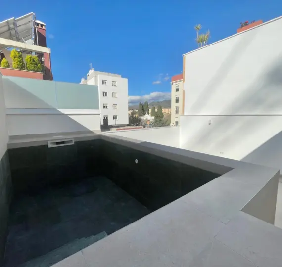 Продажа  отдельно стоящей виллы в Málaga