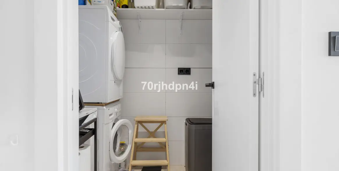 Sale of penthouse in Estepona 6