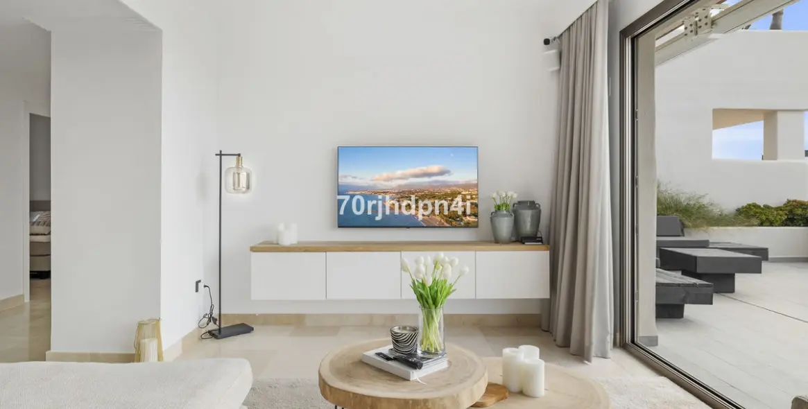 Sale of penthouse in Estepona 9