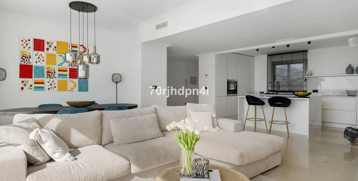 Sale of penthouse in Estepona 21