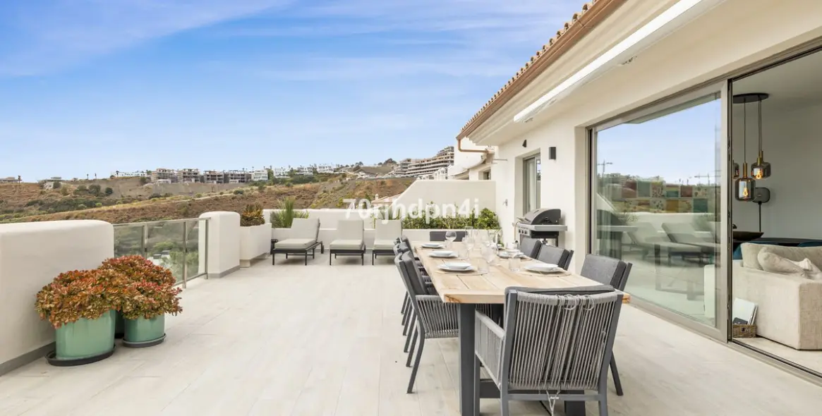 Sale of penthouse in Estepona 33