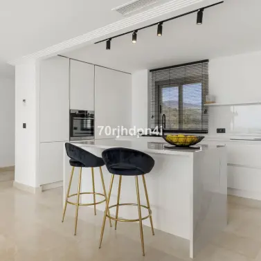 Продажа пентхауса в Estepona