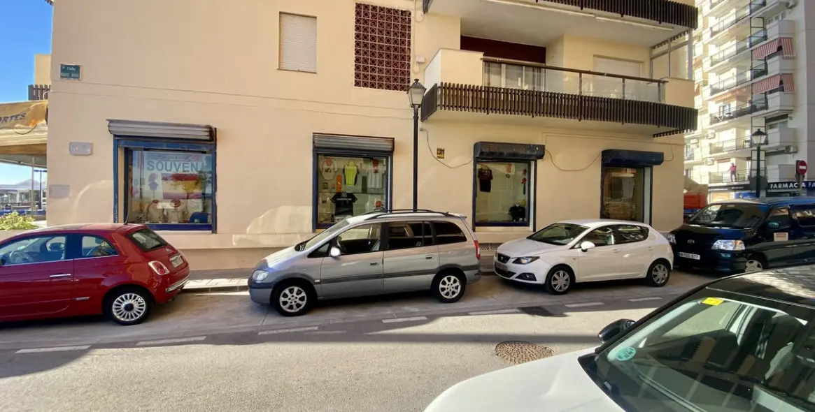 Продажа магазина в Fuengirola 4