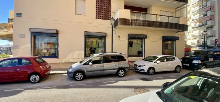 Sale of shop in Fuengirola 3