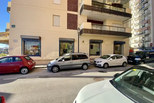 Image 4 thumb