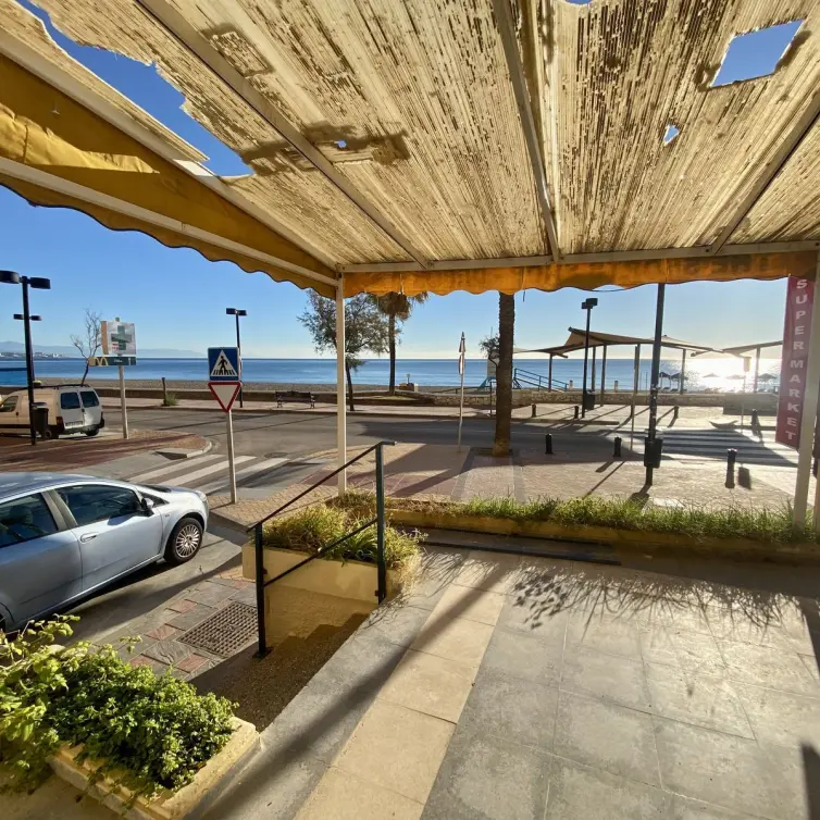 Sale of shop in Fuengirola
