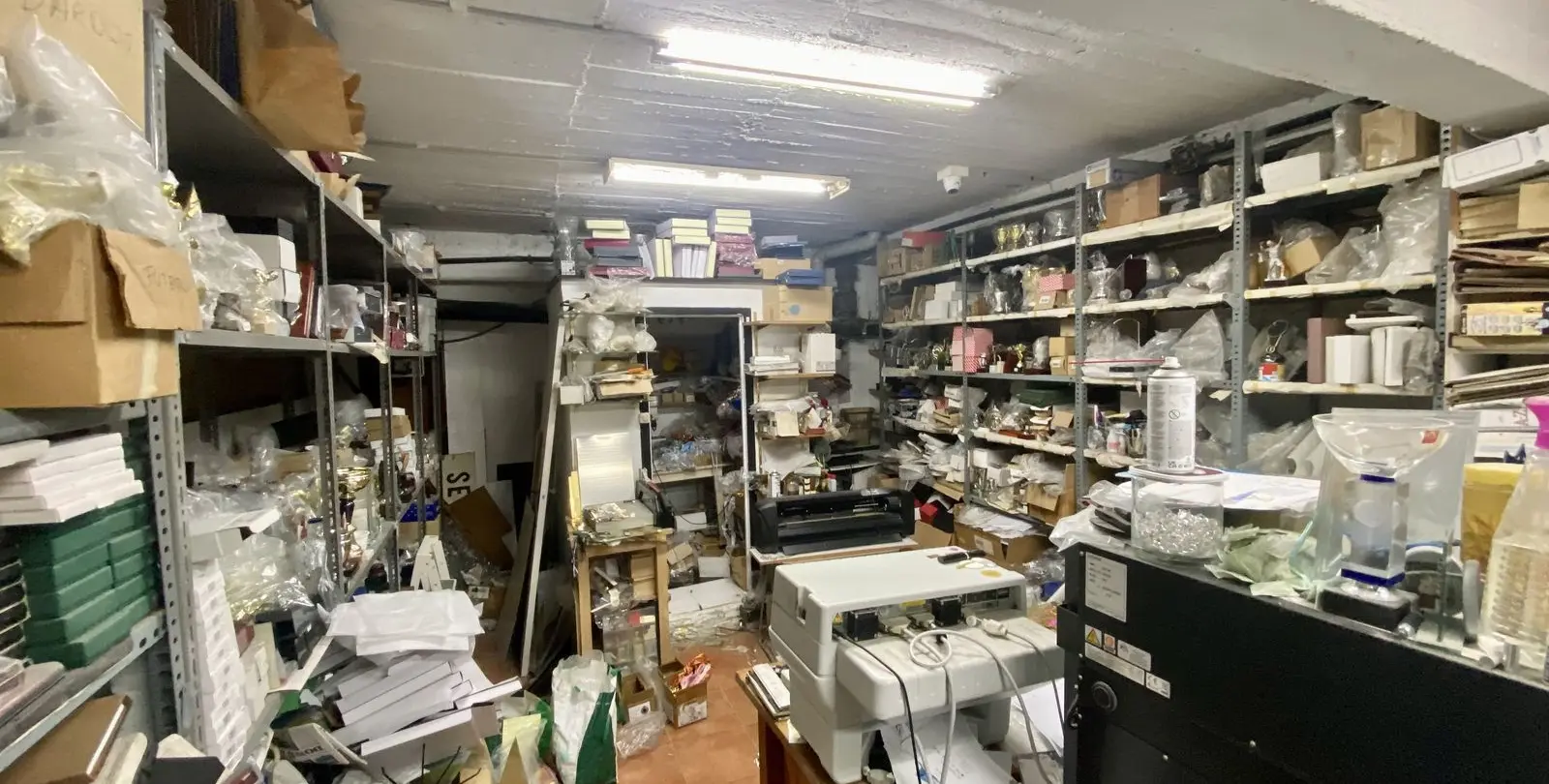Sale of shop in Fuengirola 16