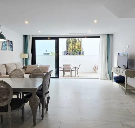 Таунхаус R5194195