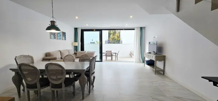 Таунхаус R5194195 4