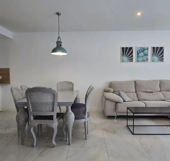 Таунхаус R5194195