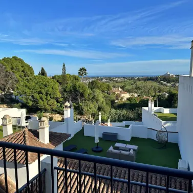 Long-term rent of middle floor apartment in El Paraiso