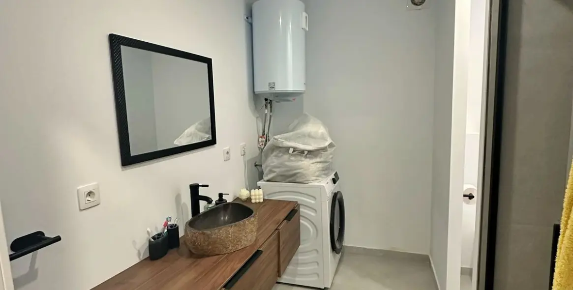 Long-term rent of middle floor apartment in El Paraiso 31