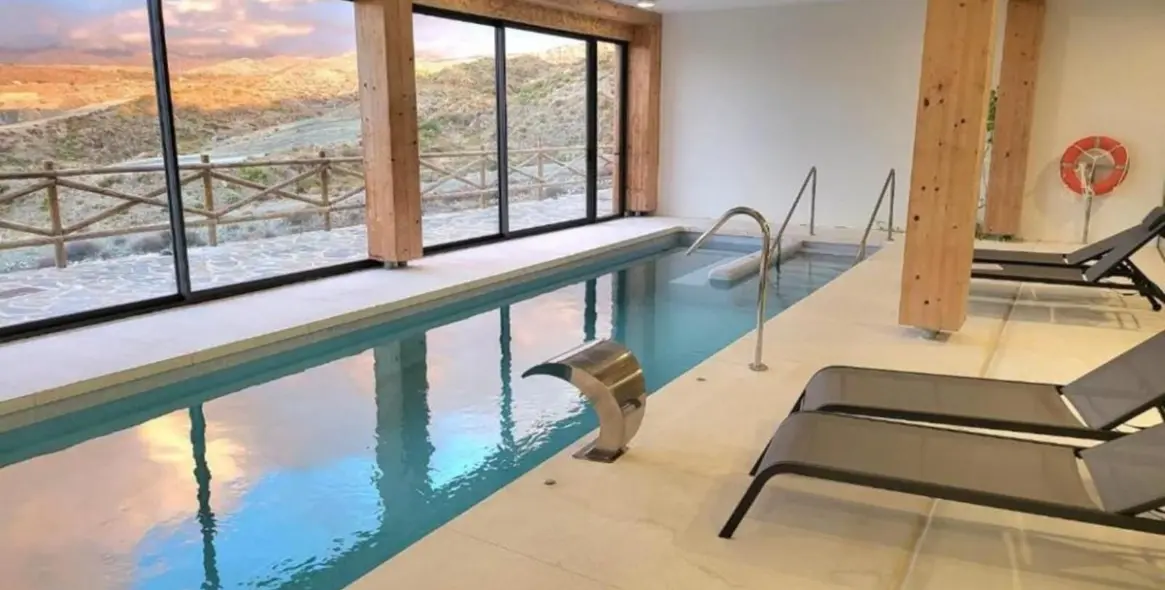 Long-term rent of middle floor apartment in El Paraiso 34