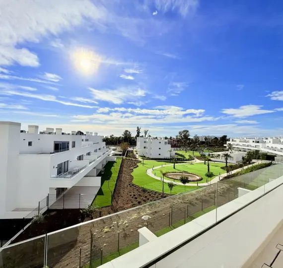 Sale of penthouse in Estepona