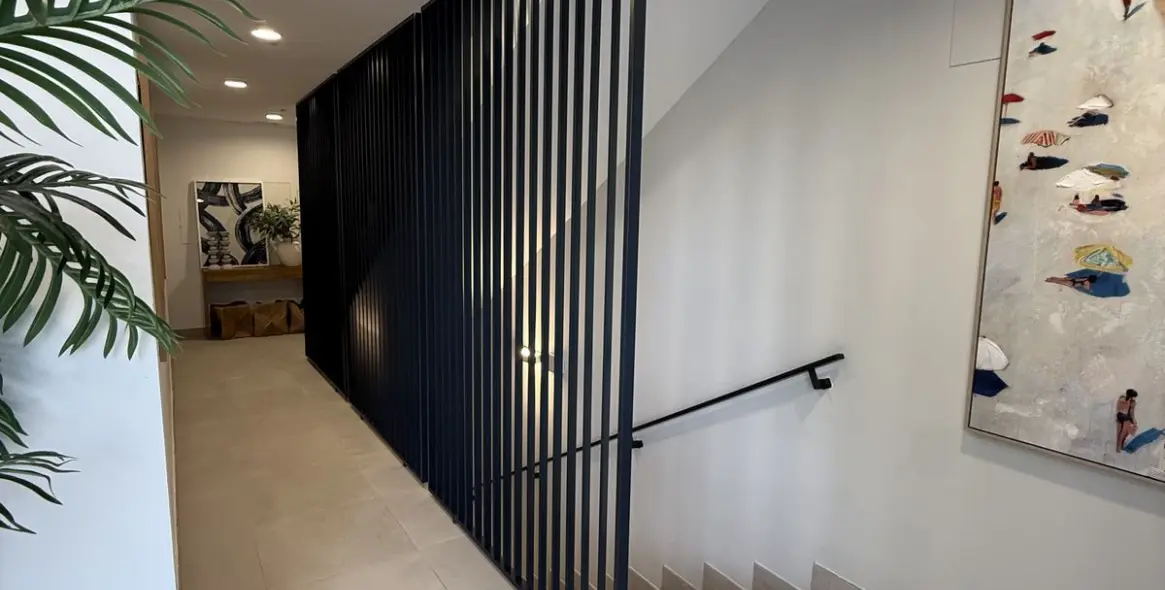 Sale of penthouse in Estepona 2