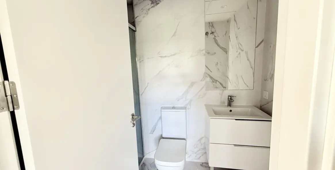 Sale of penthouse in Estepona 21